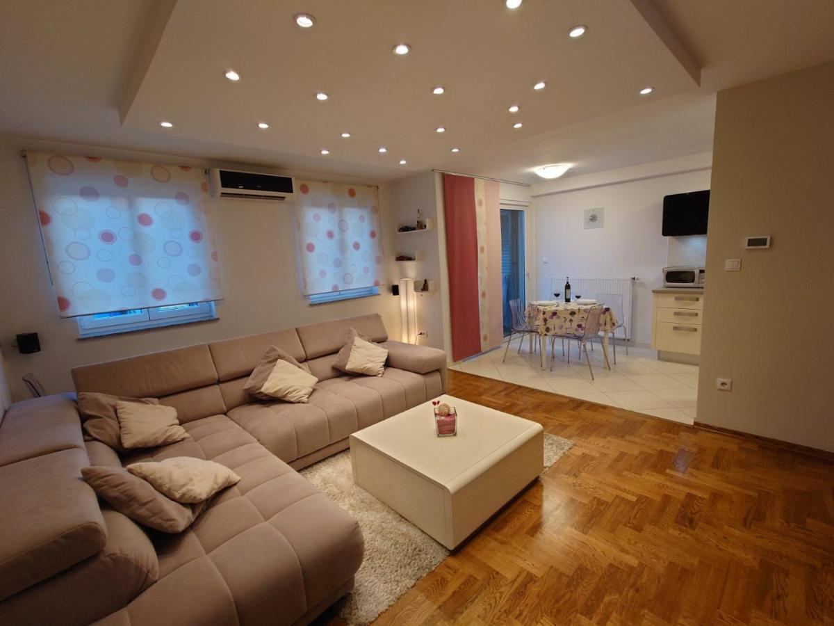 Apartman Mare Nostrum**** Apartamento Rijeka Exterior foto