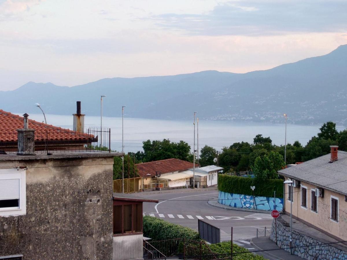 Apartman Mare Nostrum**** Apartamento Rijeka Exterior foto