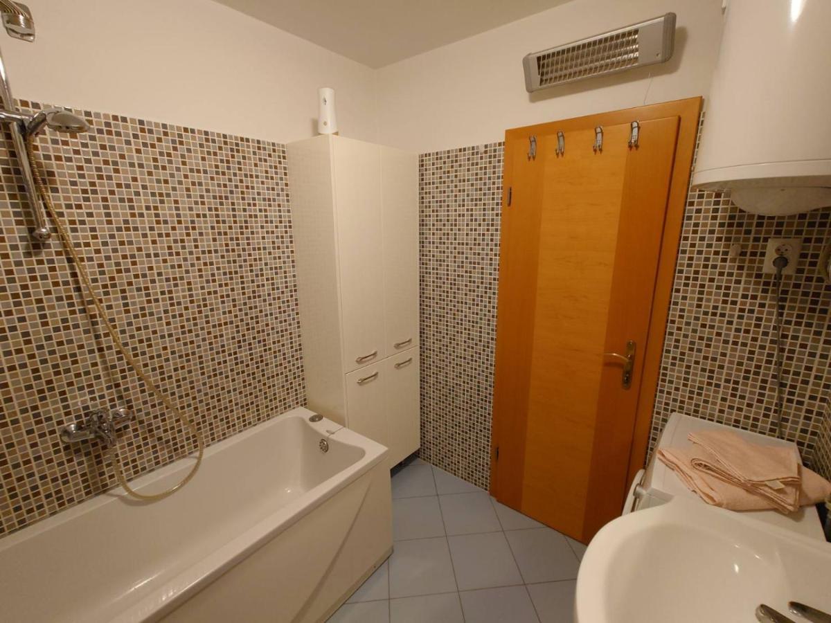 Apartman Mare Nostrum**** Apartamento Rijeka Exterior foto